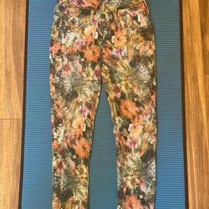 Saks fifth avenue size 27 watercolor jeans